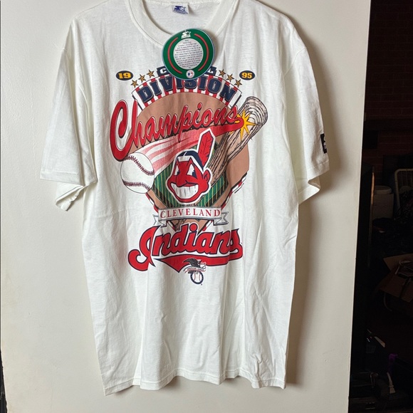 STARTER Cleveland Champions Graphic Tee - White - Picture 1 of 5